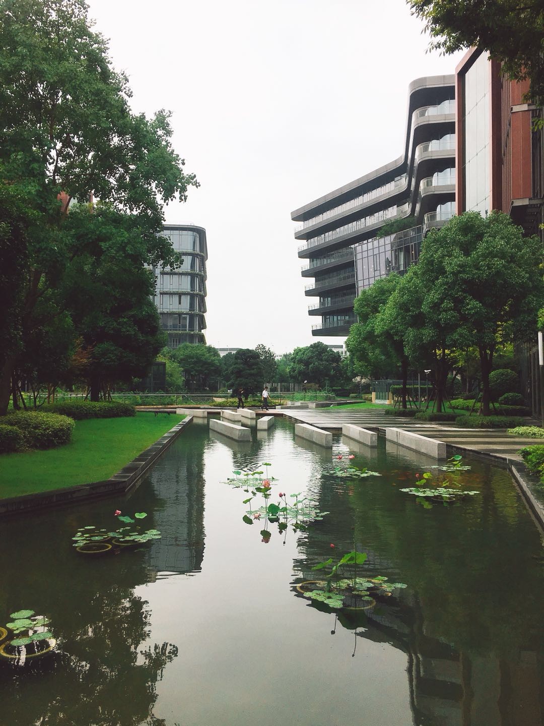 德必虹橋綠谷WE創(chuàng)意園